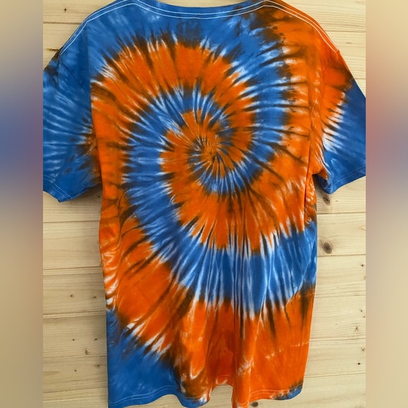 NEW GILDAN Large Unisex Soft Style Tie Dye T-Shirt Blue Orange Spiral Retro Vibe - Picture 6 of 8